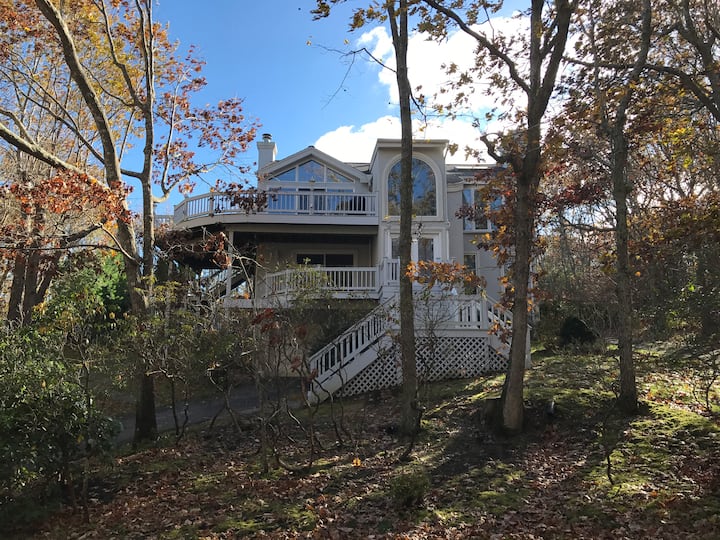 Sag Harbor Retreat: Heated Pool, Hot Tub, Firepit - Sag Harbor, NY