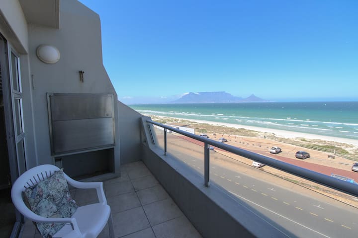 Seaspray, Blouberg Beachfront (2bedr, 2bathr)
