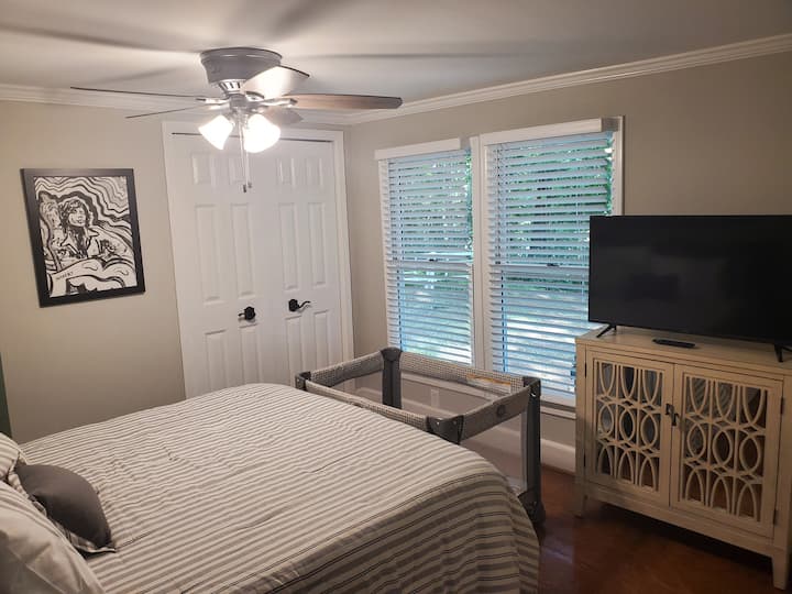 Back bedroom with lake view