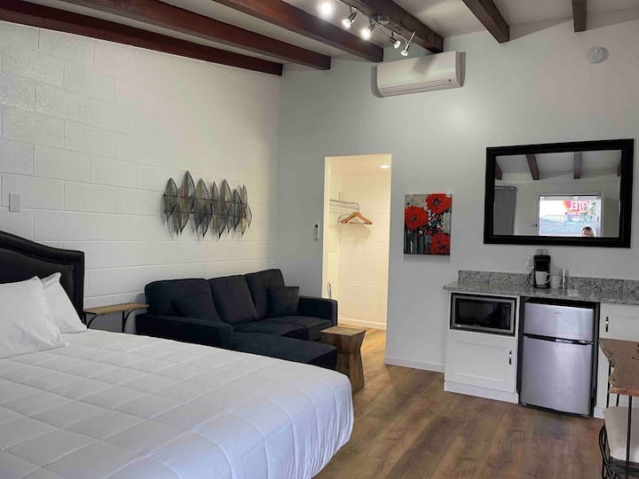 Renovated Motel Room - Kingman, AZ