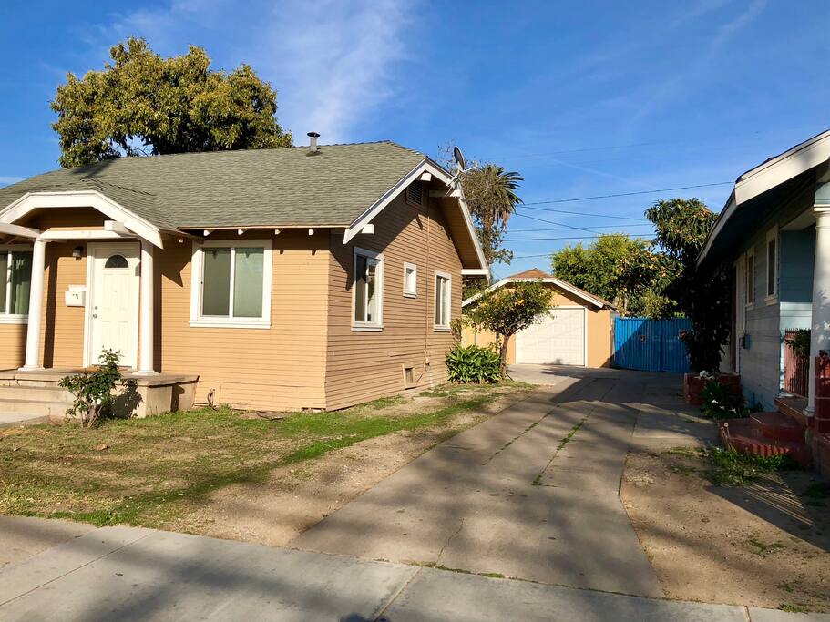 We have a shared driveway with our neighbor, please do not block driveway, parking is behind the house.