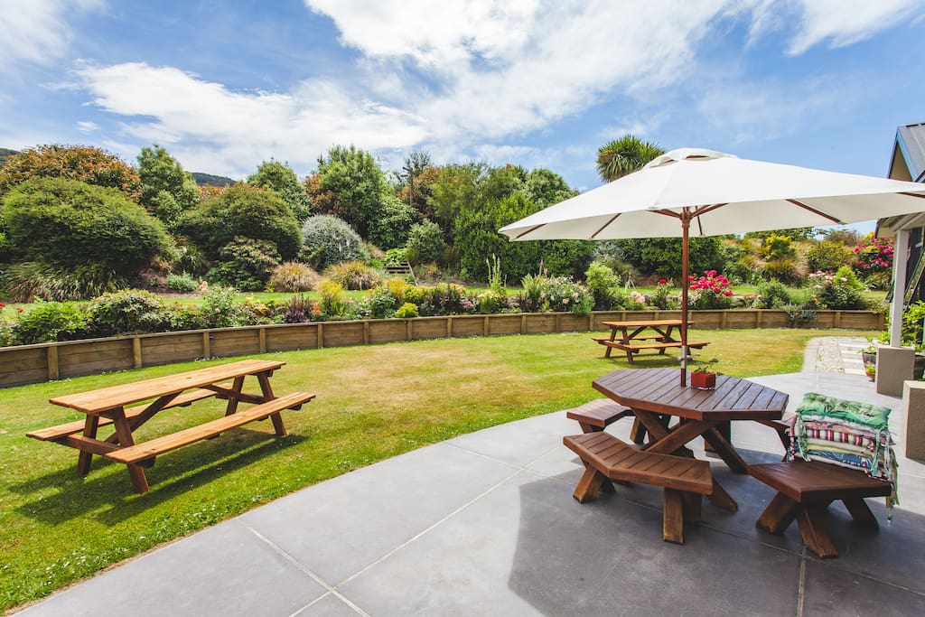 Relax in our serene rural setting. Gladfield Homestay.