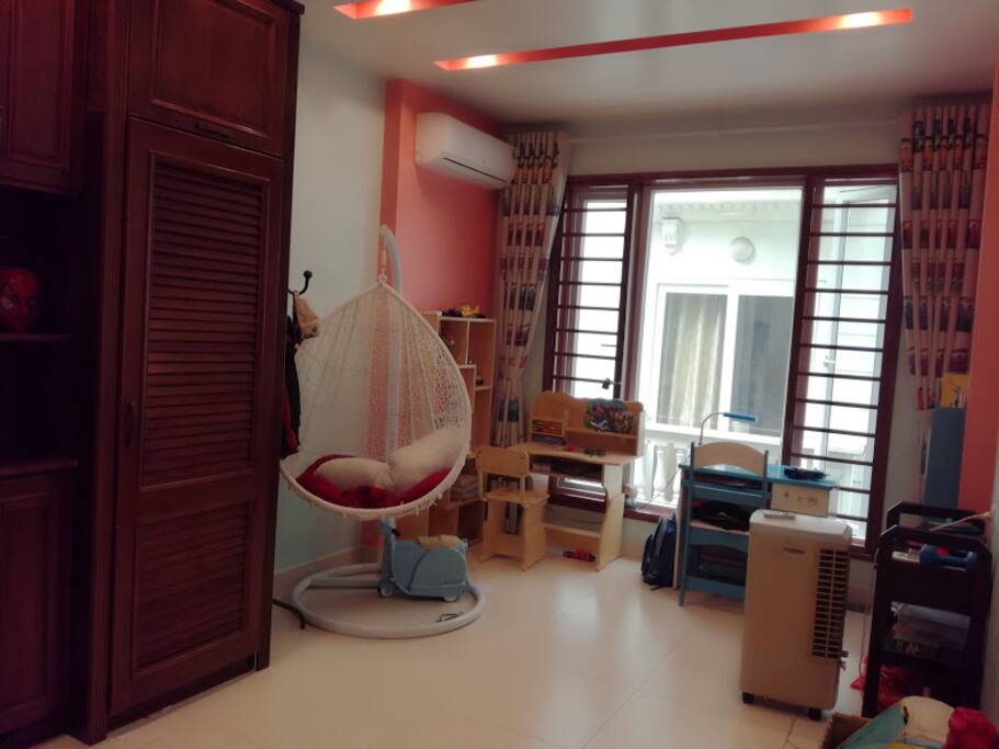 Bedroom 1 on the 2nd floor (2 beds)