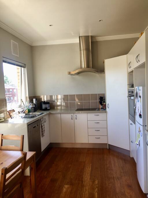 Fully equipped kitchen- enjoy fresh coffee from the Nespresso machine, tea and breakfast cereals are provided