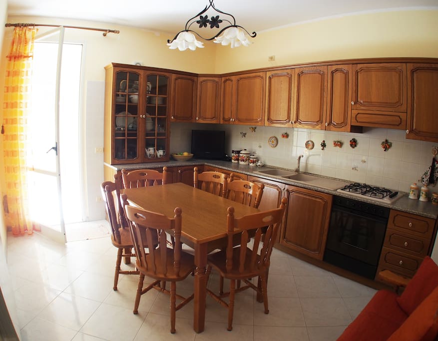 Cucina (Kitchen)