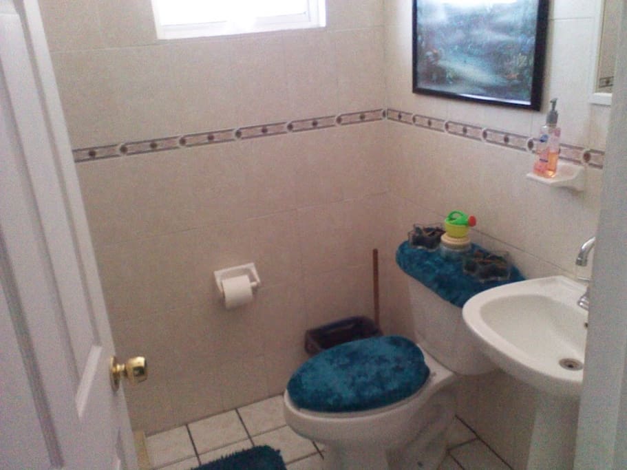 1/2 bathroom