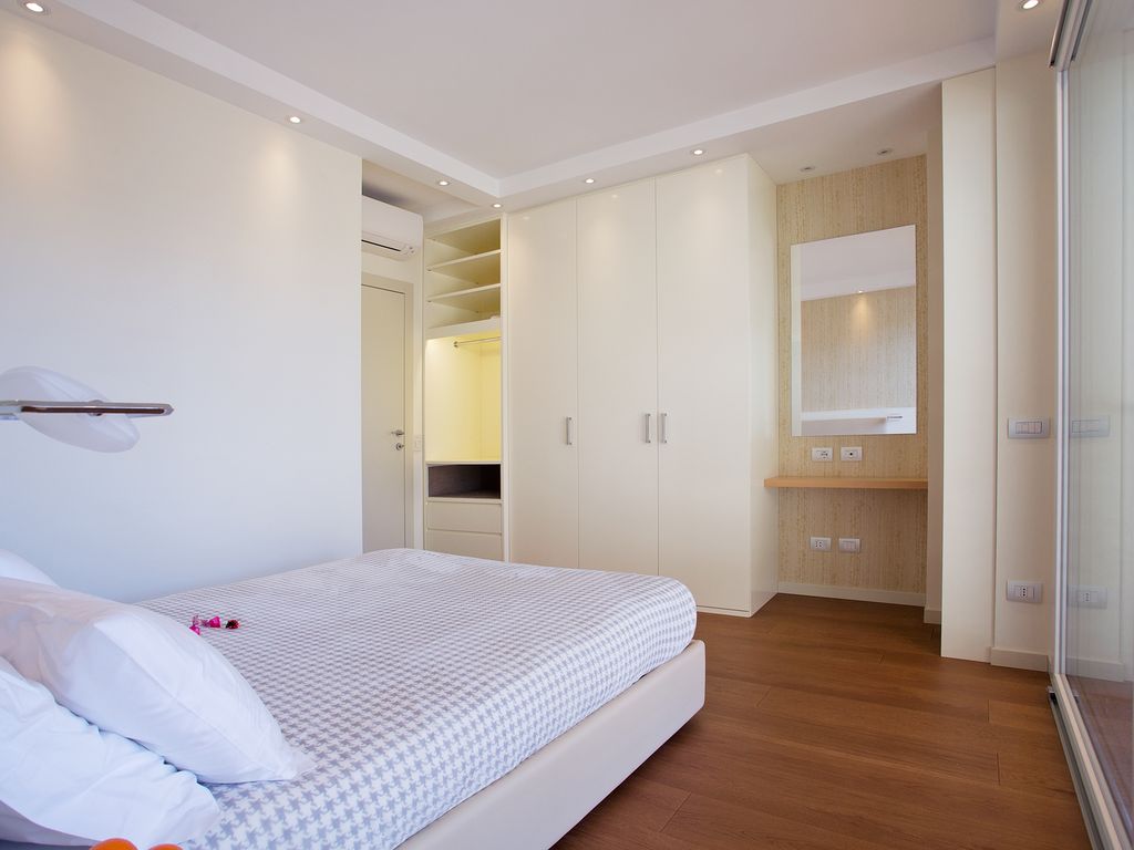 Dormitorio principal, todas las habitaciones con amplio espacio de armario
