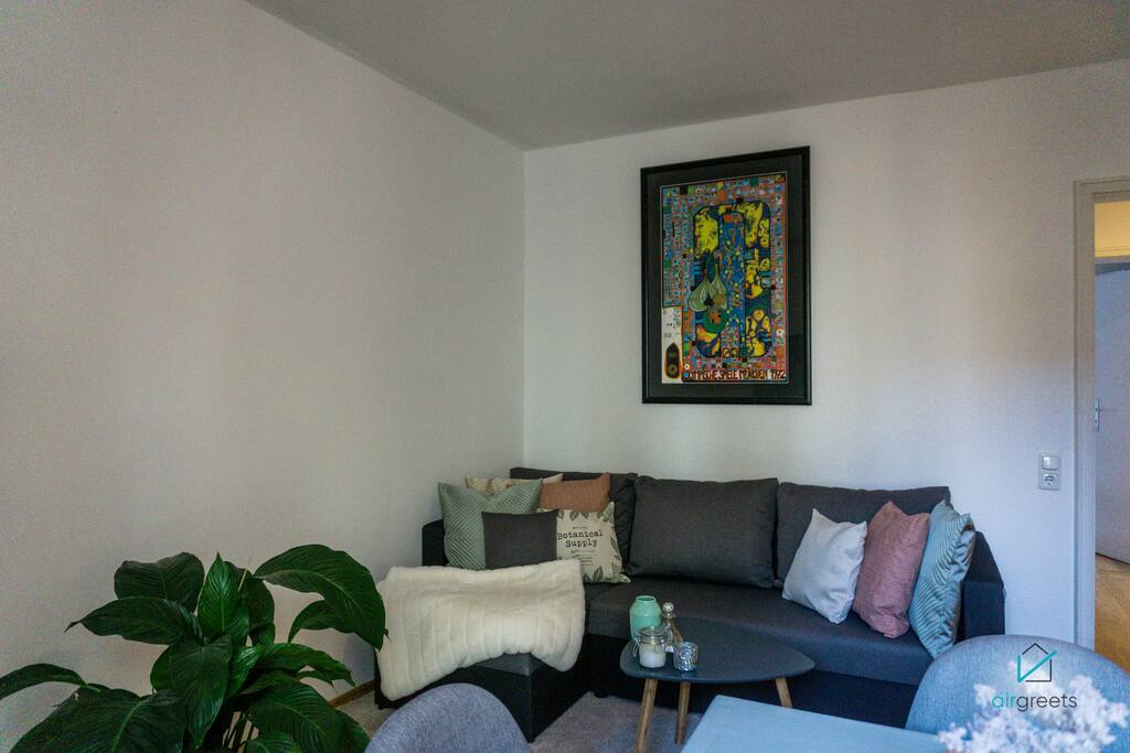 At the large couch you can enjoy the evenings reading a good book.