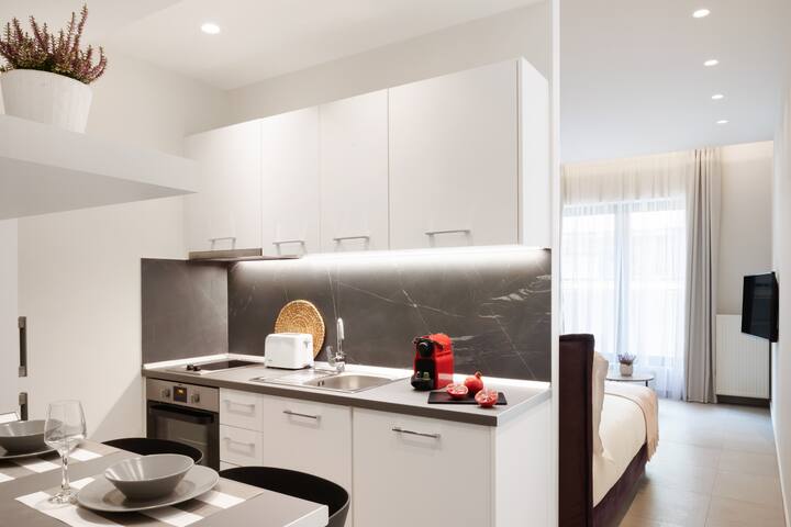 Family Residence gallery image 2