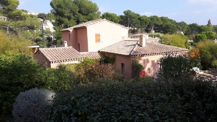 Villa 160m², 8 Personnes, Piscine - Aix-en-Provence