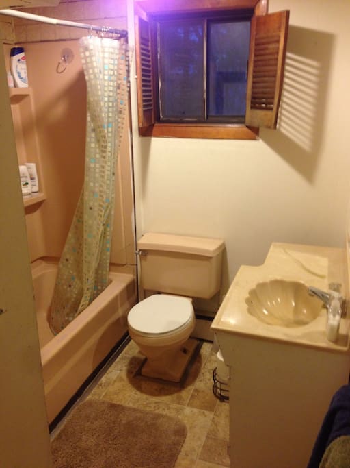 Bathroom next to guest room