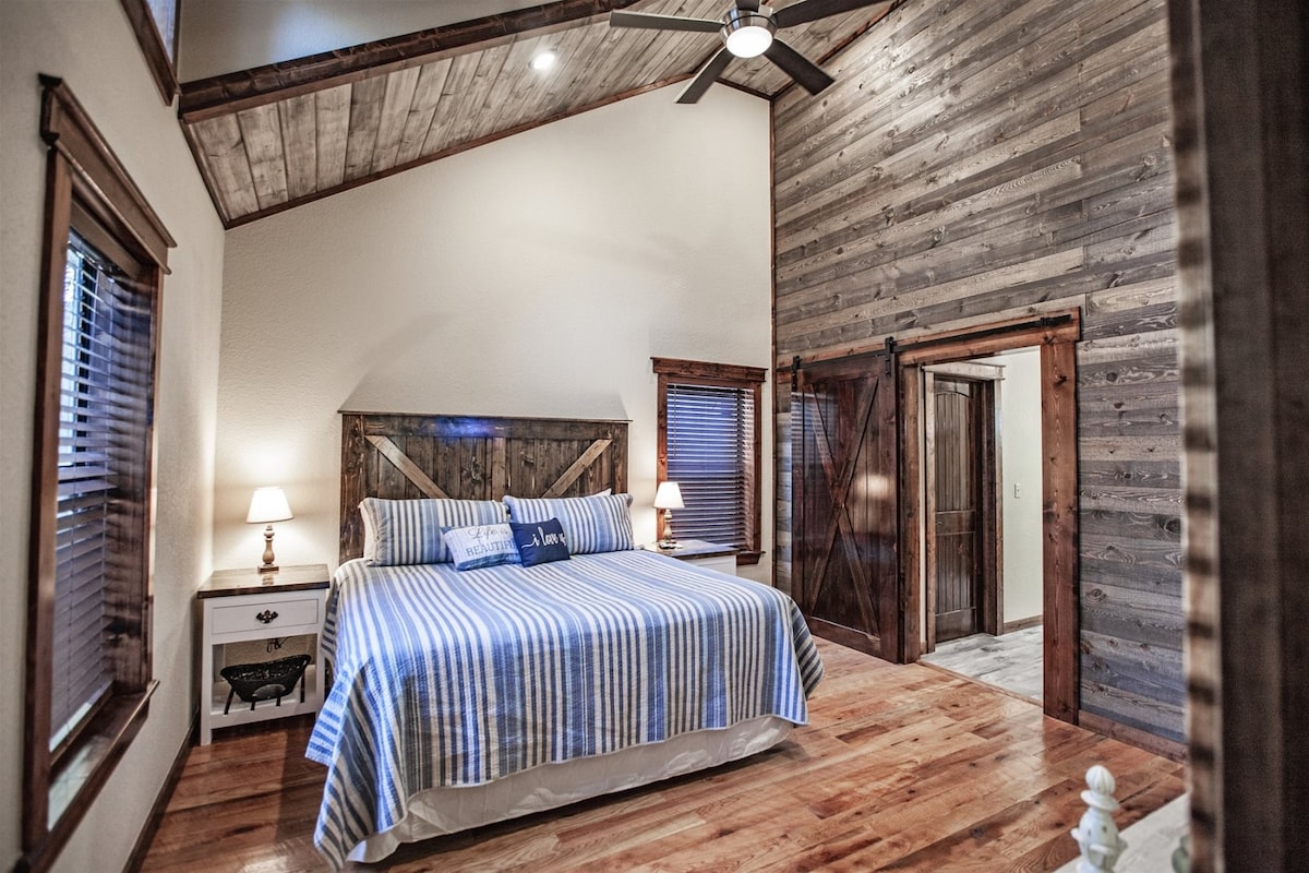 ห้องนอนใหญ่ #1