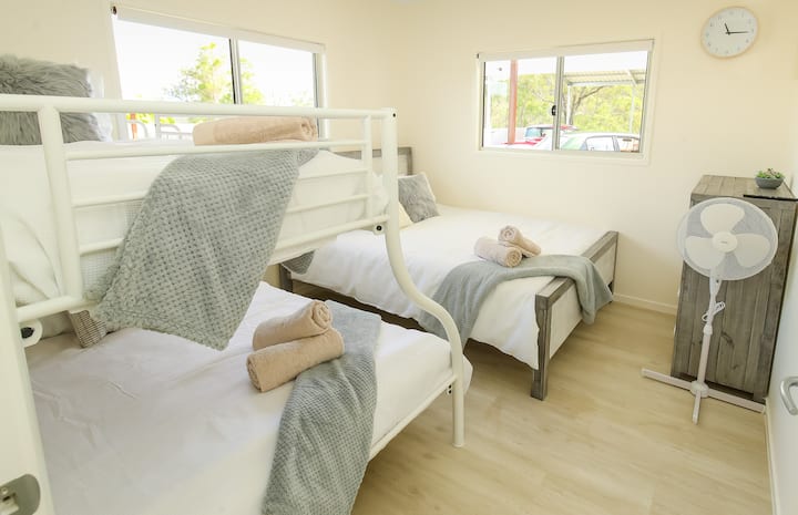 Moogerah Lakehouse #3 - Bedroom with Queen and bunk (Double and single)
