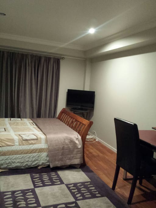 huge space, double bedroom with tv and desk
