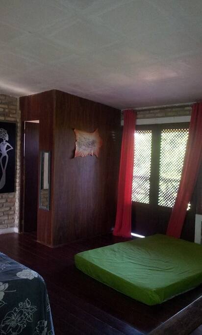 quarto de 1ºandar
com sanitario