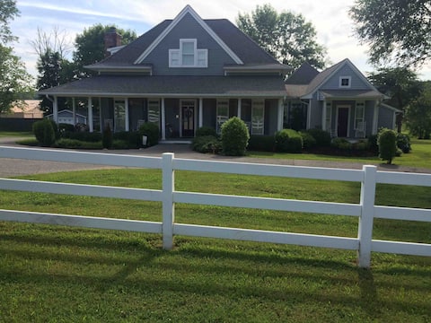 Beautiful retreat near Nashville.