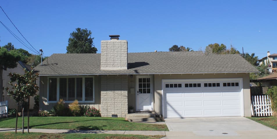 San Diego Living Point Loma Style (Beach and Bay)