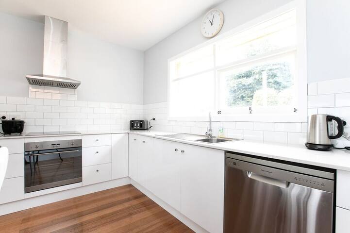 Perfect for Families & Groups: Views & Wi-Fi