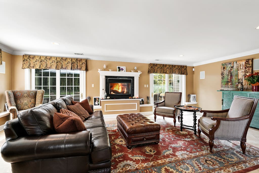 Living room "Piano Room"