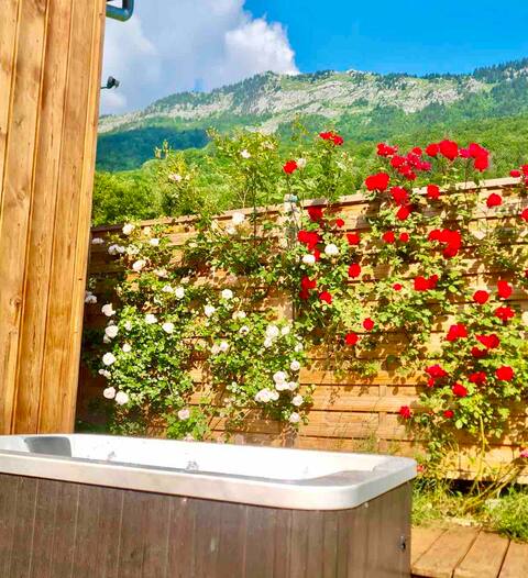 Chalet Hope - with private SPA & garden.