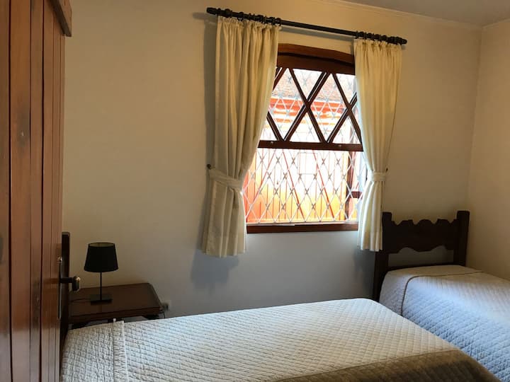 Соба 1 со двојни кревети