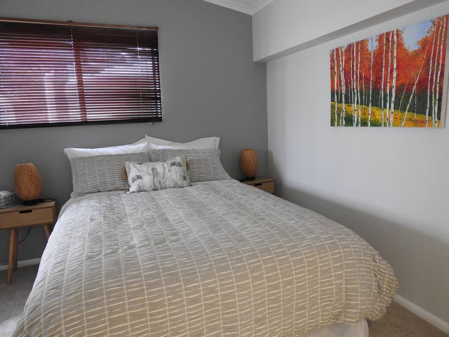 Queen Bedroom