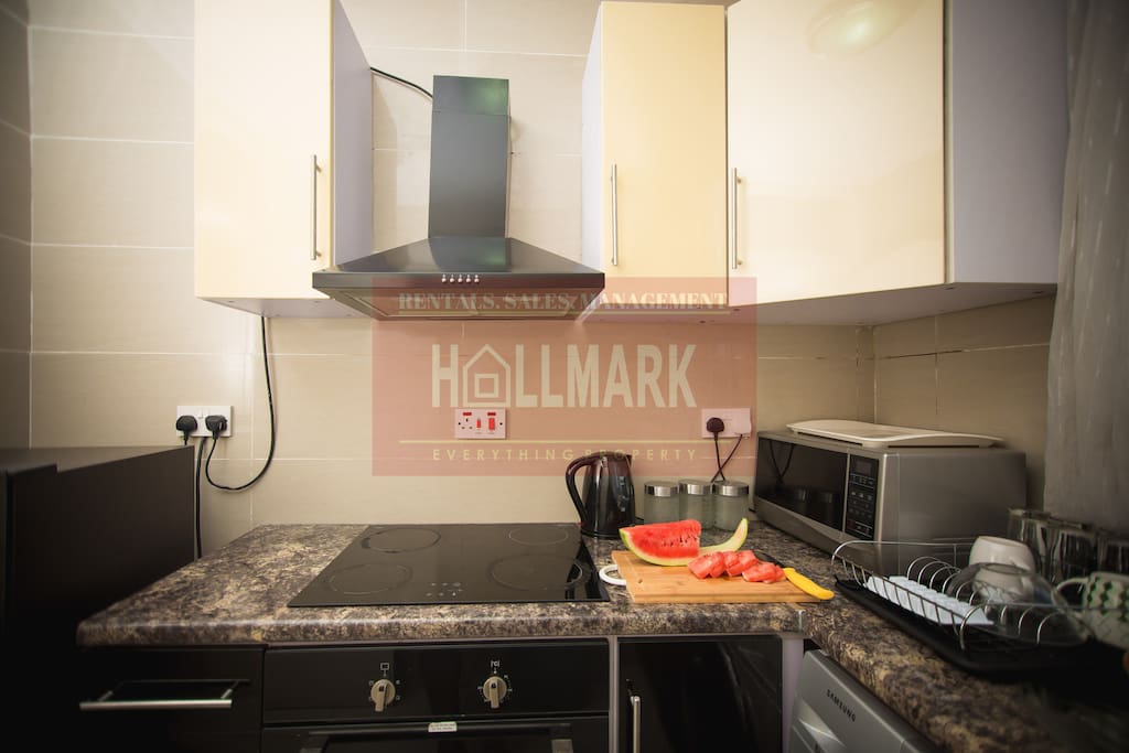 Fully fitted Kitchen