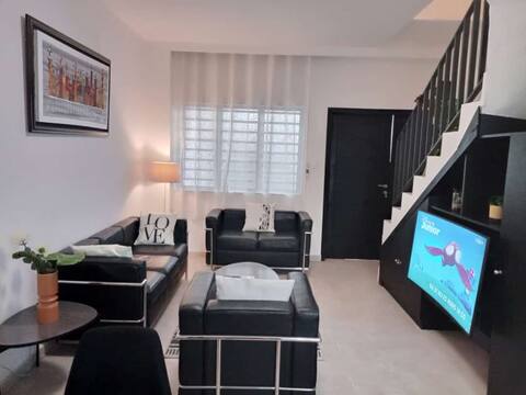 Personal 2 bedroom living room duplex