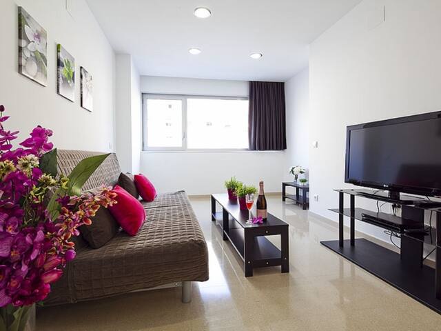 ch2x2a Grupo 2apartamentos Ramblas-Fira Barcelona gallery image 5