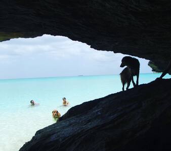 Sunnyside  Studio , Nassau, Bahamas