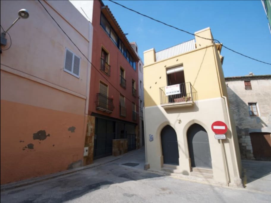 The house seen from the small square in front.