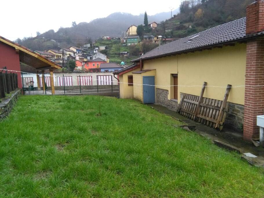 Parte de atras de la casa