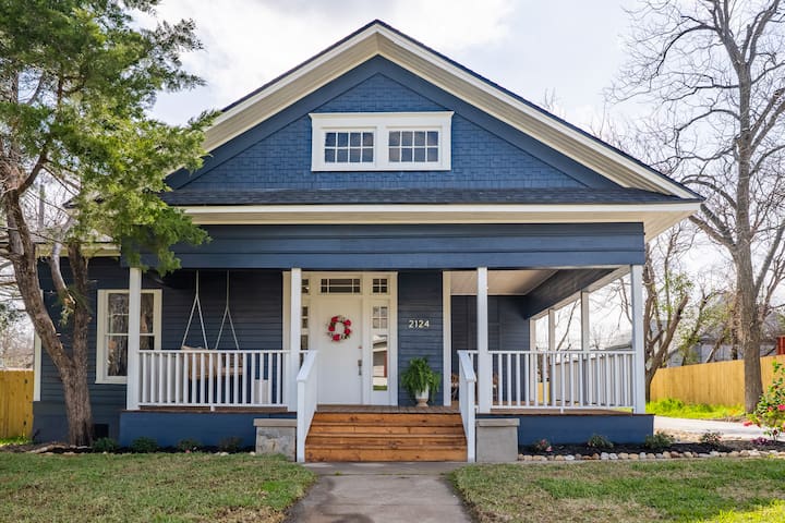 South Haven, Luxurious & Classic Southern Style - Houses for Rent ...