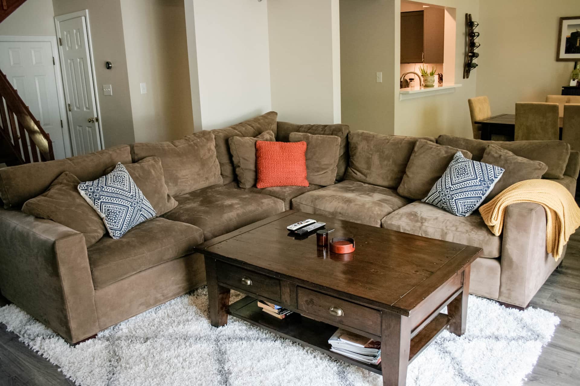 3 BD walking distance from downtown