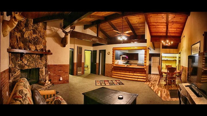 Serenity Creek🎄ski❄️slopes, Shops..... - Big Bear Lake, CA