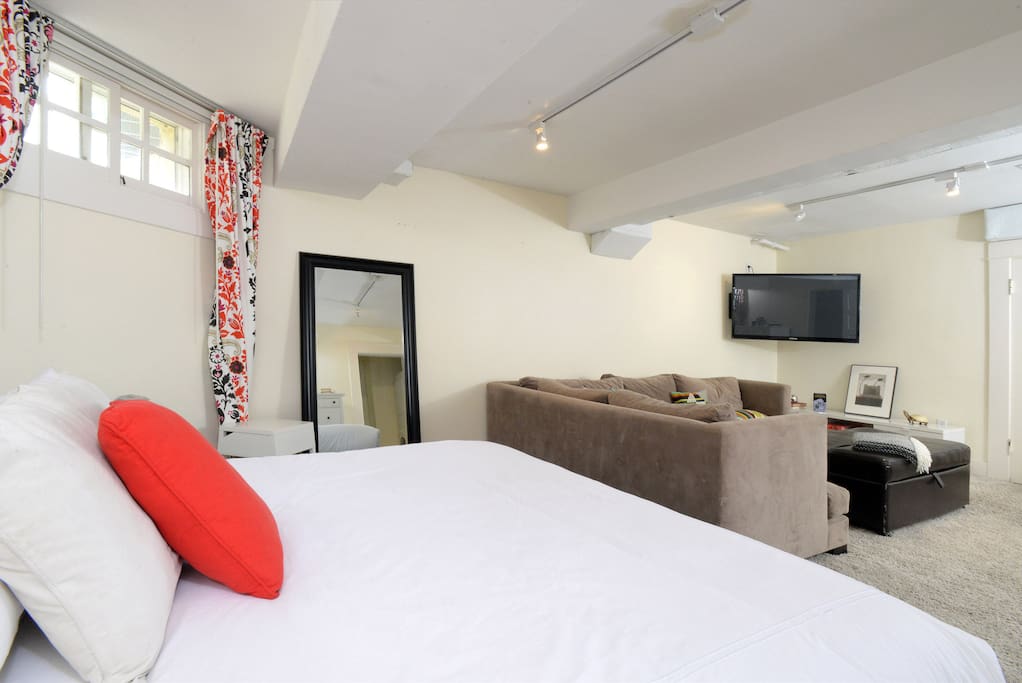 1st bedroom