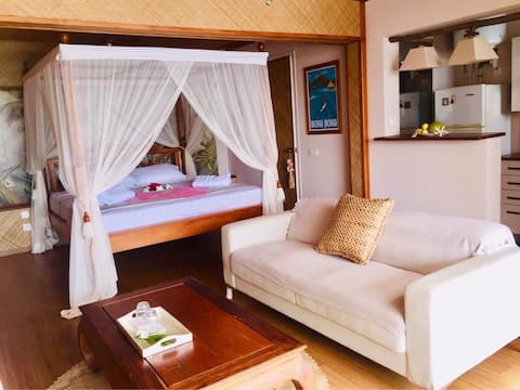 Fully equipped suite with amazing views!