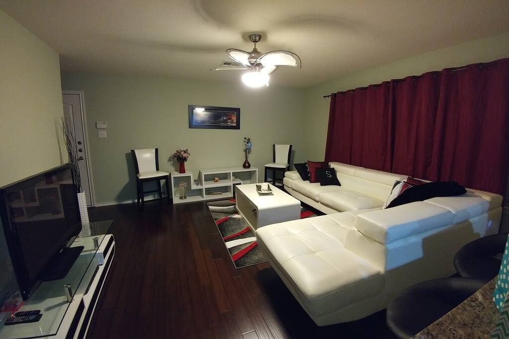 1st Floor Living Room