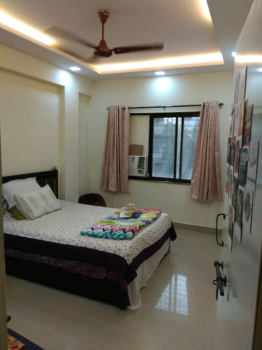 Entrance to the bedroom