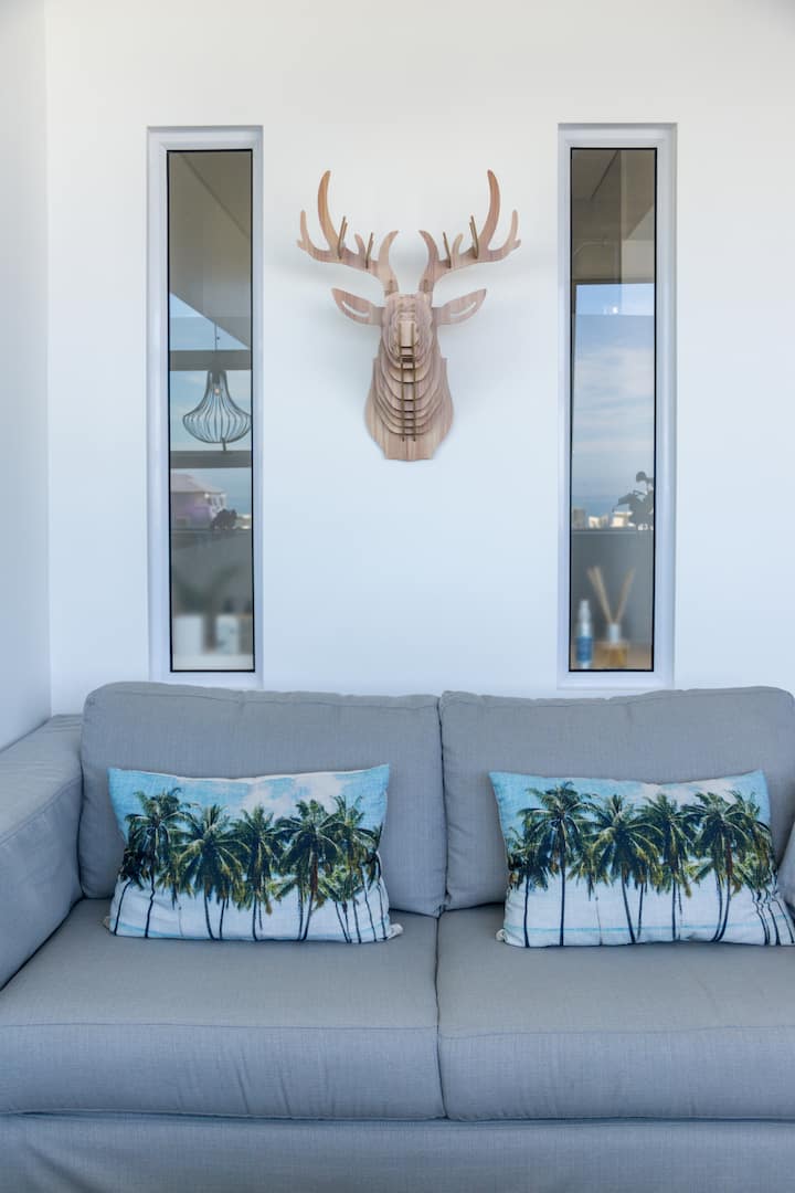 Stylish Apartment Close To Sea Point Promenade - Cape Town