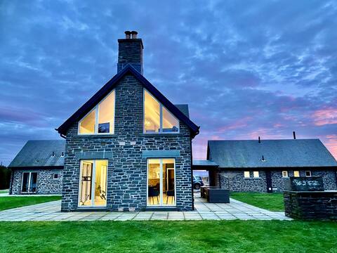 The Lodge @muirestate, a working deer farm.