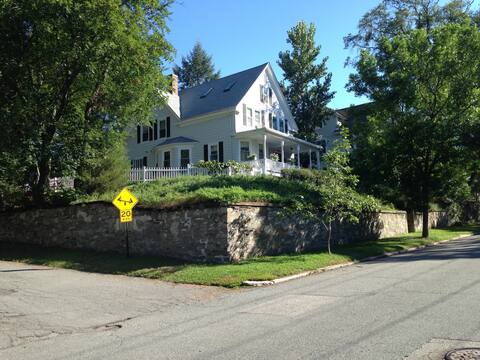 New England College Hub Location