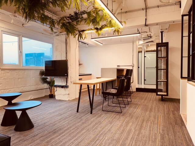 A 位於西門徒步區內 適合家庭團體旅遊6-12位 gallery image 2