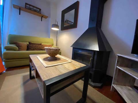 Popular Airbnb listing: 3 bedroom apartment Free Parking in Vielha E Mijaran