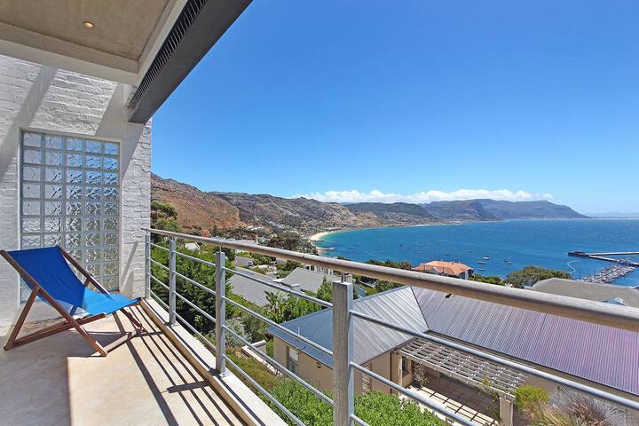 Famous Designed Home: Pool & Amazing Views gallery image 4