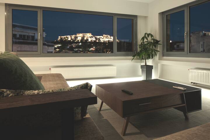 ★ Acropolis Outlook -Huge balcony & stunning view★ gallery image 2