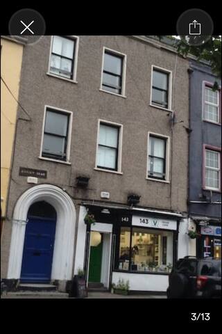 Twin beds, 6mins Train station,all Upstairs 3rd fl