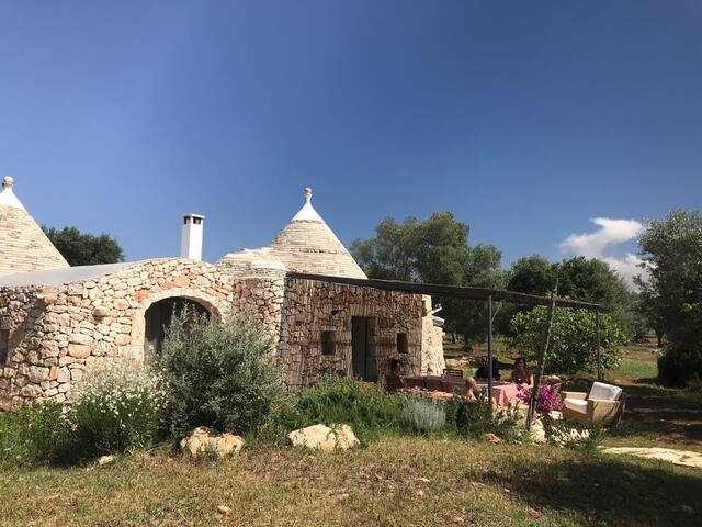 Il Cardo Bianco – Trulli a Ceglie Messapica gallery image 4