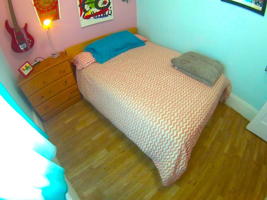 Double Bed, night stand with drawers