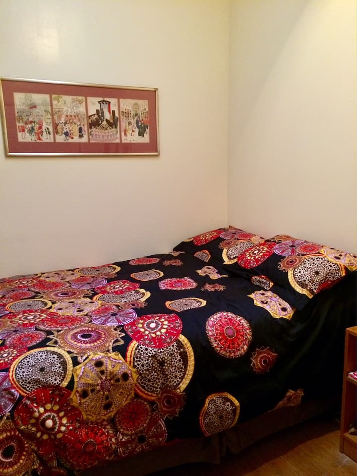 Second bedroom (Full/double bed)